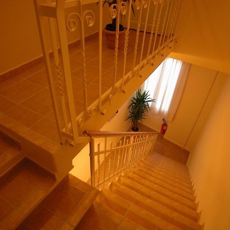 Guest House Roma Prato Luaran gambar