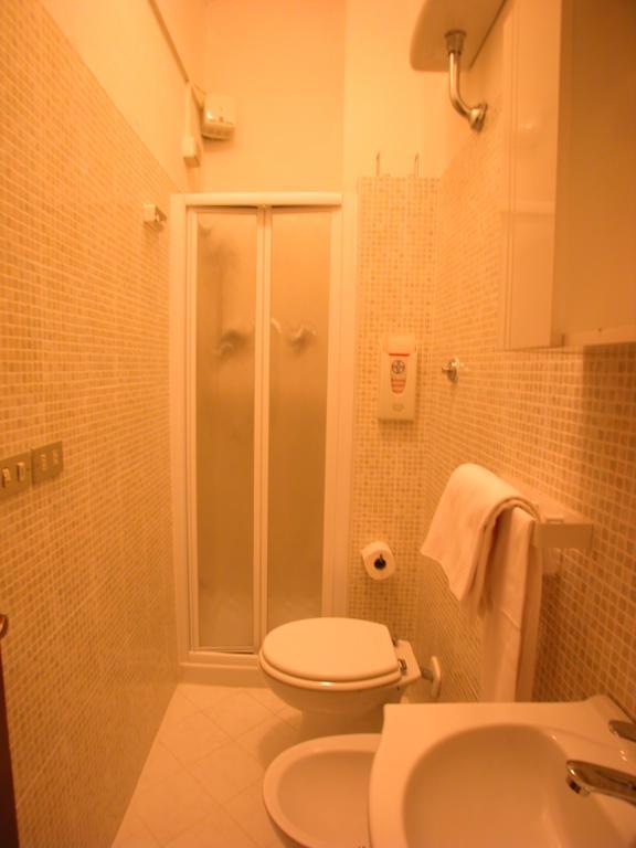 Guest House Roma Prato Bilik gambar
